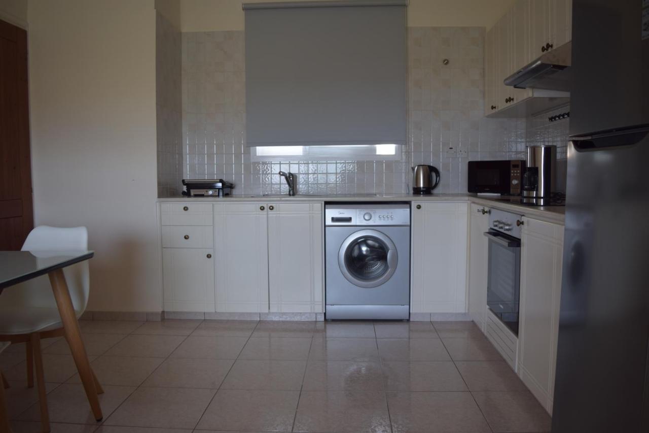 Eden Heights Sea View Apartment 203 - By Imh Travel & Tours Paphos ภายนอก รูปภาพ